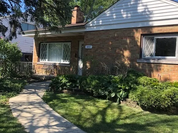 806 S Summit Ave, Villa Park, IL 60181