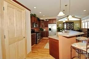 4th image of 9601 Shadow Wood Dr