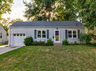 2004 56th St, Des Moines, IA 50310