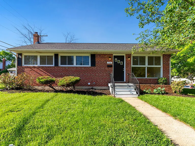 23 Othoridge Rd — Photo 2
