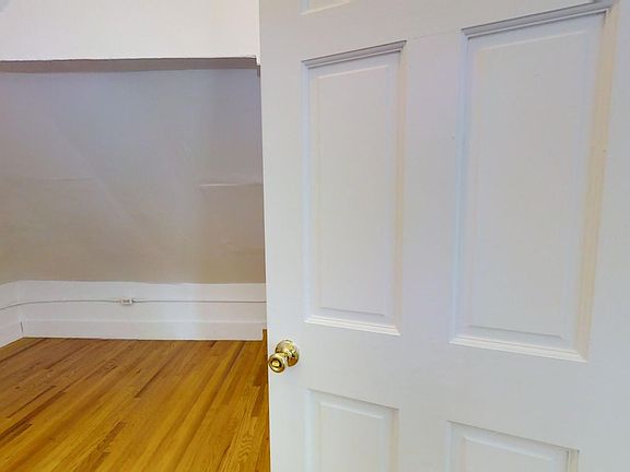 5th image of 1550 Hunter Ave