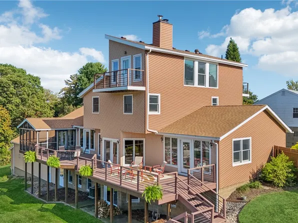 316 Montana Ave, Lower Burrell, PA 15068