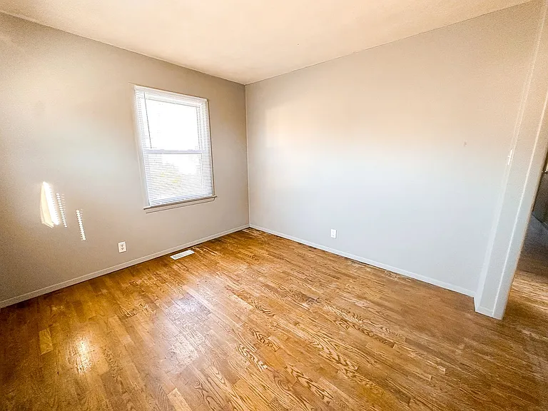 8415 E 34th St — Photo 19