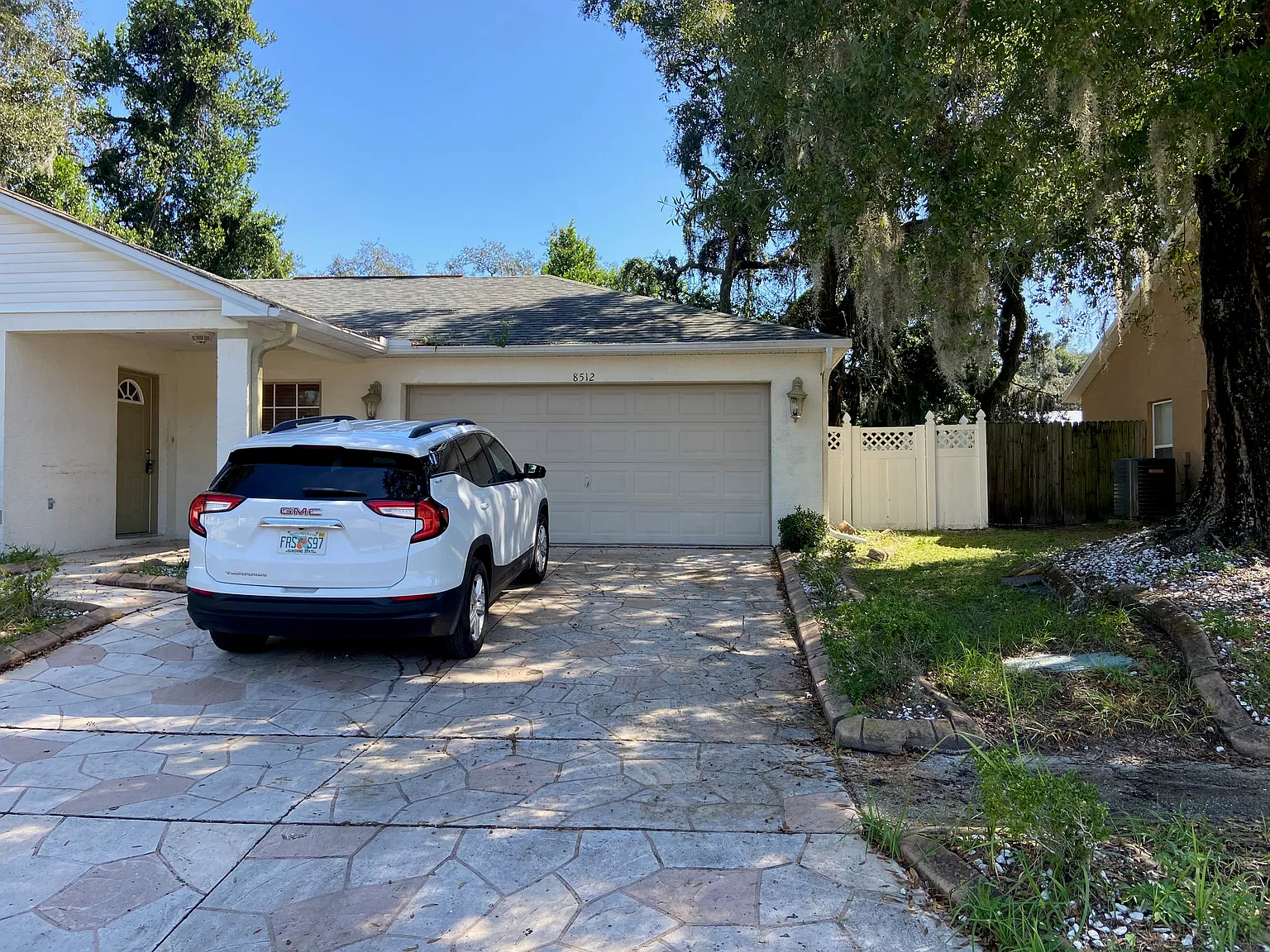 4 bed, 1363 sqft, $2,195 — Photo 2