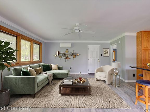 2nd image of 1604 Northumberland Dr