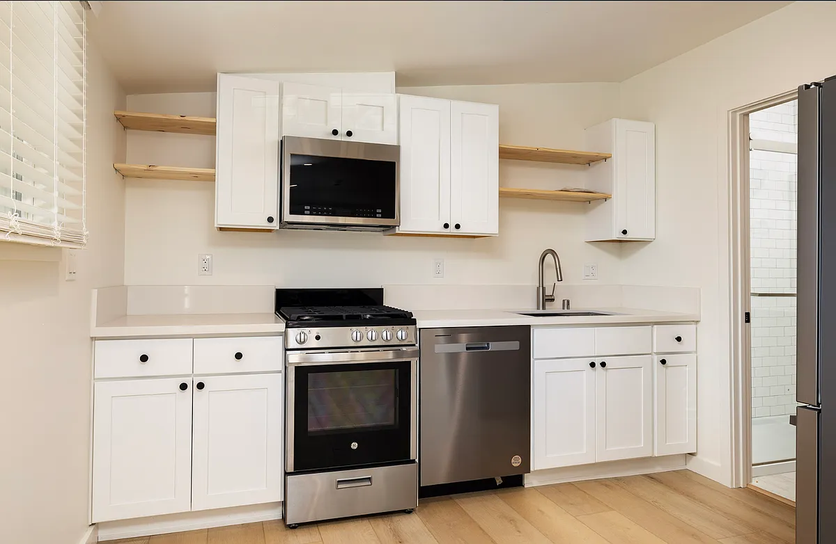Building Photo - 510 Chapala St #7