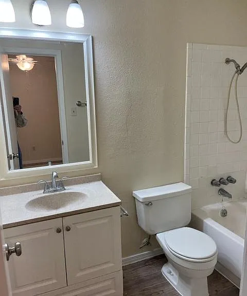 8609 Putnam Dr #D — Photo 5