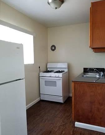 5th image of 2252 Morley St APT 10