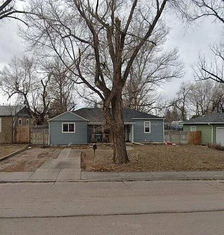 413 N Brooks Ave