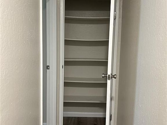2nd image of 1710 Lincoln Ave APT 6