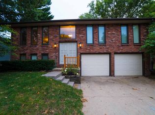 4715 Kirkwood Dr, Lincoln, NE 68516
