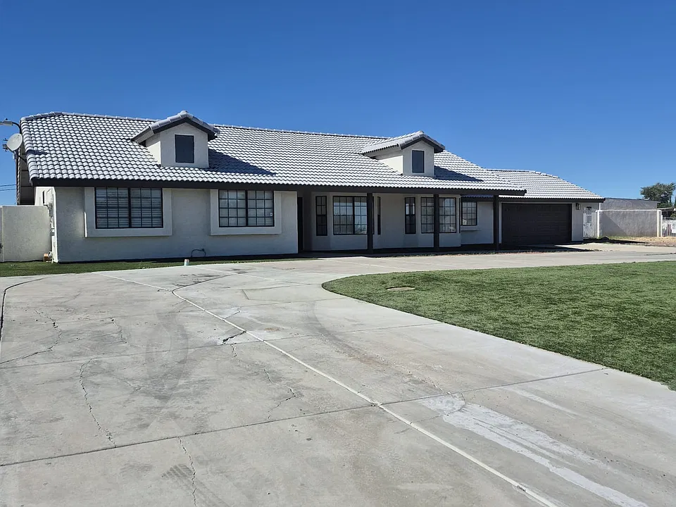 15153 Olivera Rd
