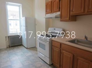 1613 Cornelia St, Flushing, NY 11385