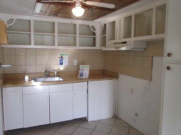 4th image of 351 NE 57th Ct