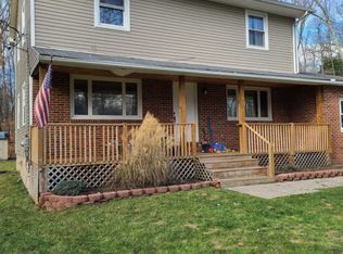 320 Gold Key Rd, Milford, PA 18337