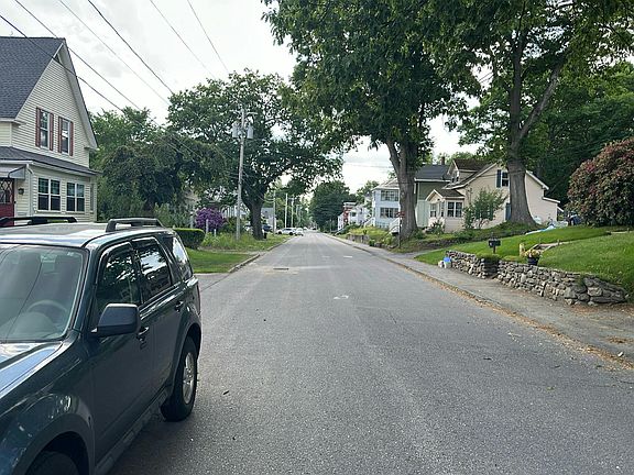 5th image of 55 Conant St
