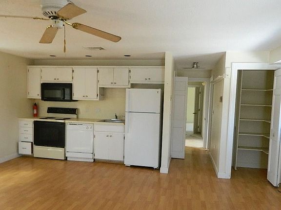 2nd image of 20 Cottontail Dr
