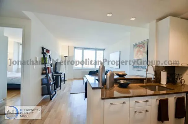 Rented by Metropolitan Property Group | media 1