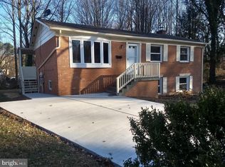 4700 Korvett Dr, Woodbridge, VA 22193