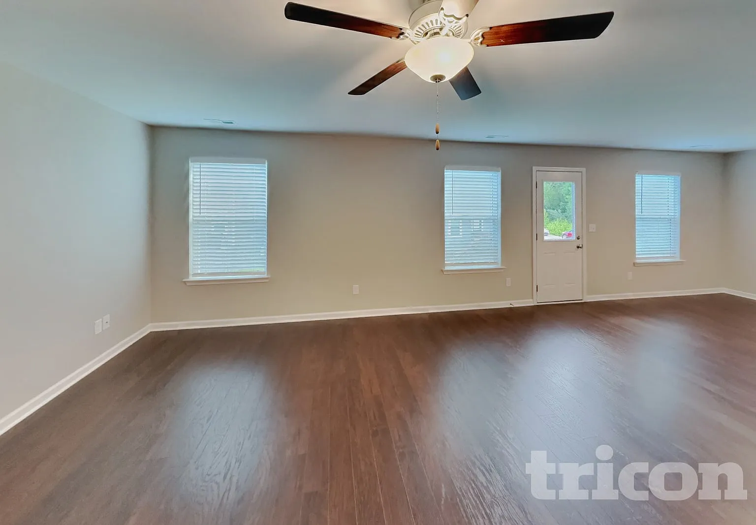 215 Kirkside Dr La Vergne TN — Photo 3