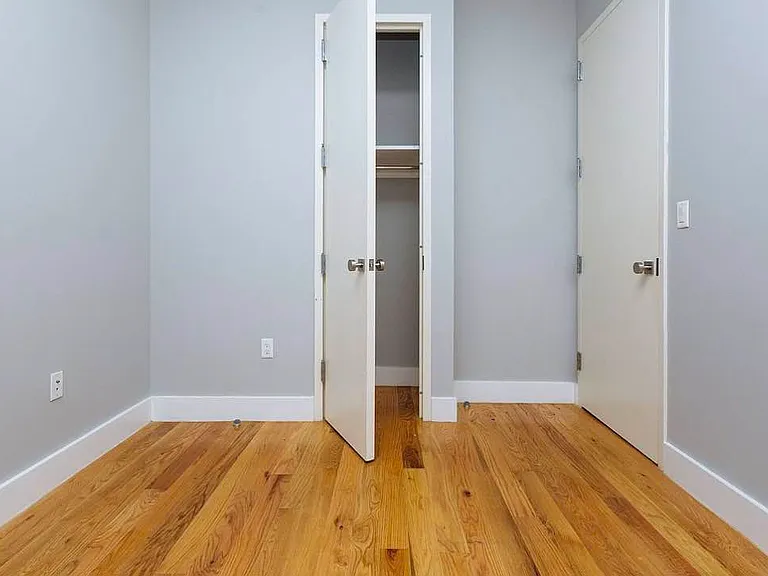 456 Madison St #1L — Photo 4