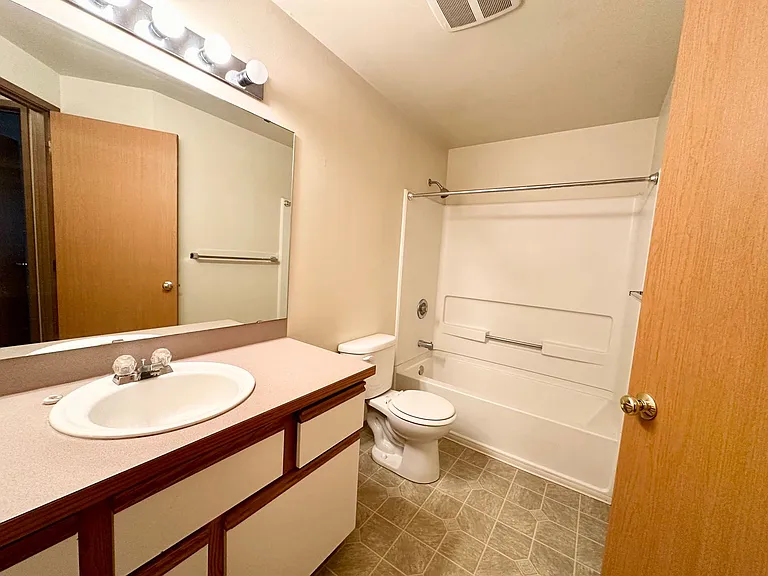 808 Juniper Ave — Photo 12