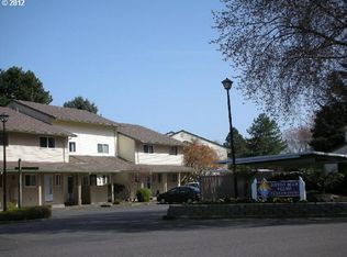 563 N Hayden Bay Dr, Portland, OR