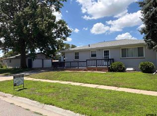 5141 N 72nd St, Lincoln, NE 68507