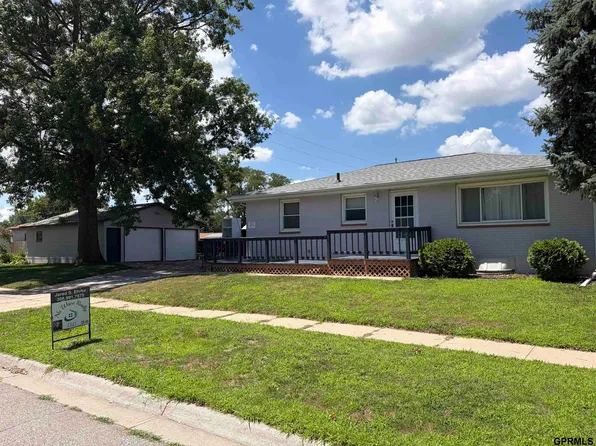 5141 N 72nd St, Lincoln, NE 68507