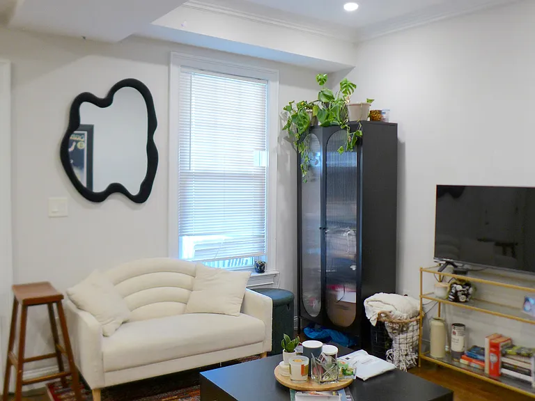 65 Morris St — Photo 4