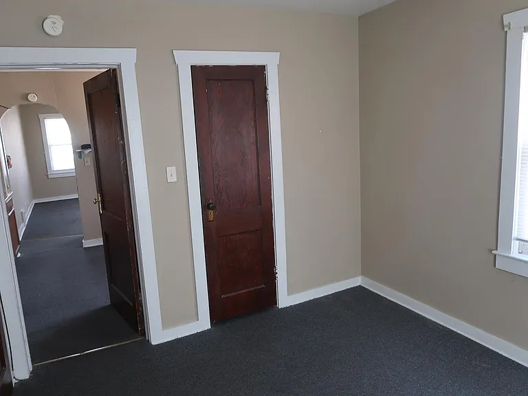1203 E 21st Ave #4 — Photo 4