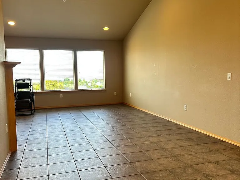 1264 Wheatridge Dr — Photo 4