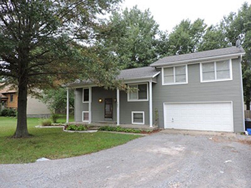 1st image of 107 Stable Dr
