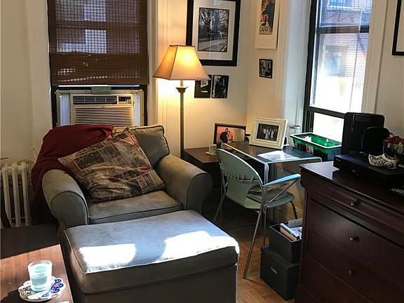 4th image of 322 E 85th St APT 3C