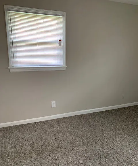 Chamblee Square Apartments — Photo 11