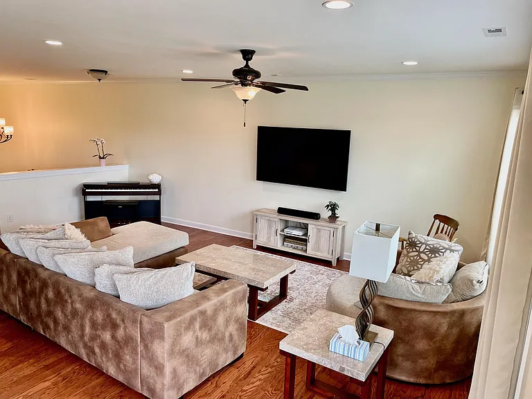 155 Alamosa Pl — Photo 11