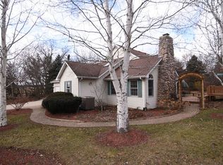 1N871 Brundige Rd, Elburn, IL 60119