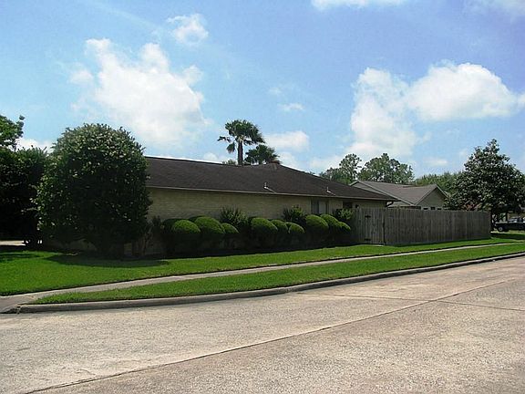 3rd image of 2506 Heritage Colony Dr