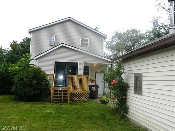 4th image of 550 E Main Ave