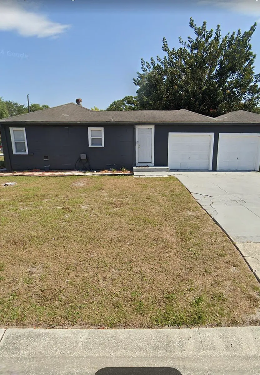 Photo 2 of 18 - 4701 23rd St N - Saint Petersburg, FL Building Photo - 4701 23rd St N