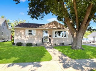 424 3rd Ave NE, Sleepy Eye, MN 56085