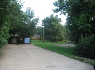 2920 W Madison St, Springfield, MO 65802