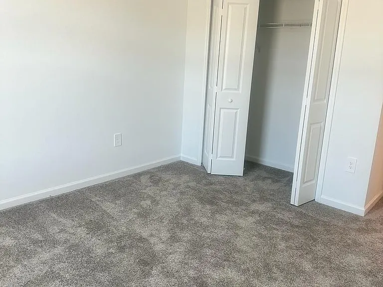 3319 Laurent Loop — Photo 15