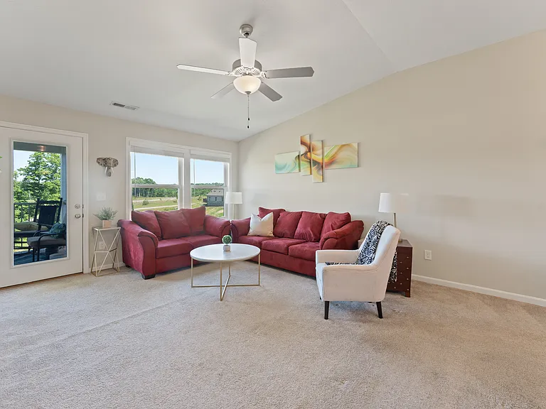 2138 Siena Ave — Photo 10