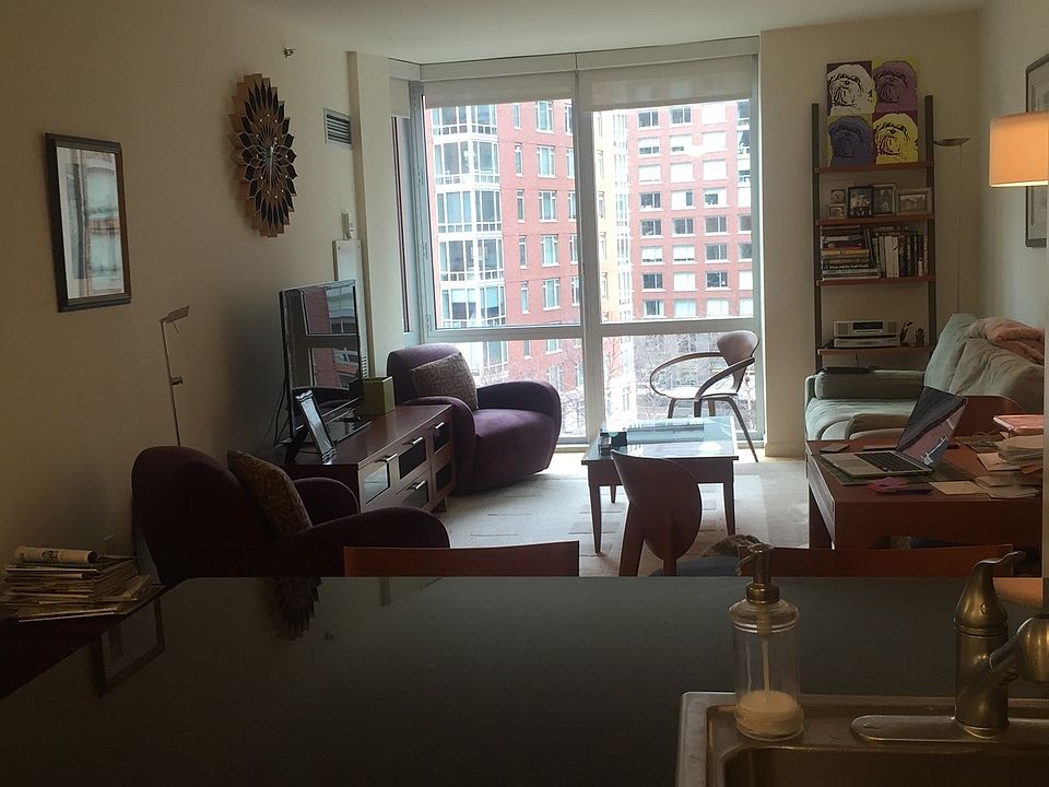 2nd image of 20 River Ter APT 8D