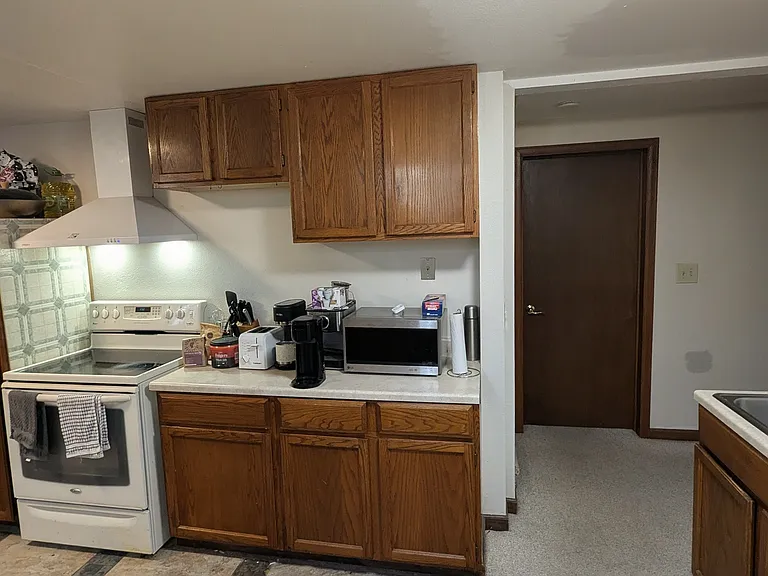 1940 Larkspur Dr #1 — Photo 6