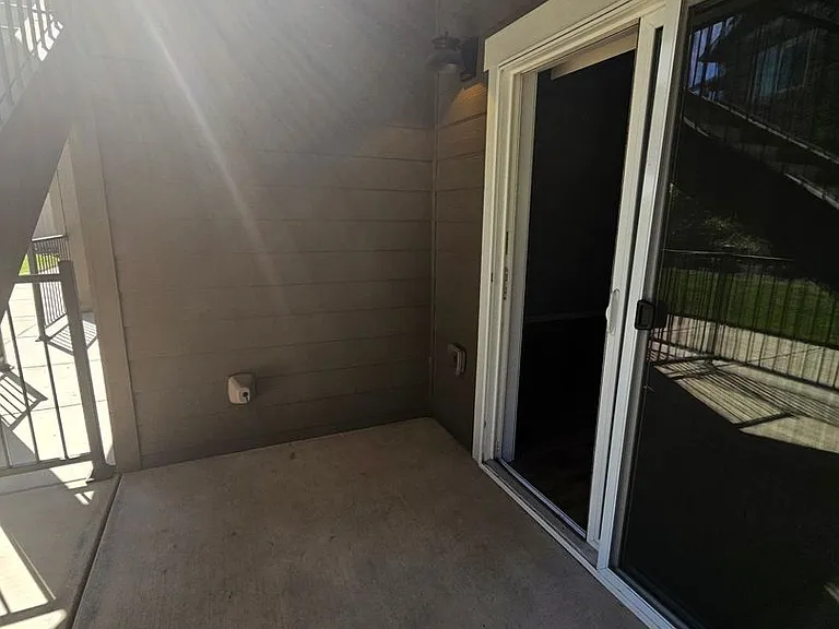 3515 Juanipero Way — Photo 9