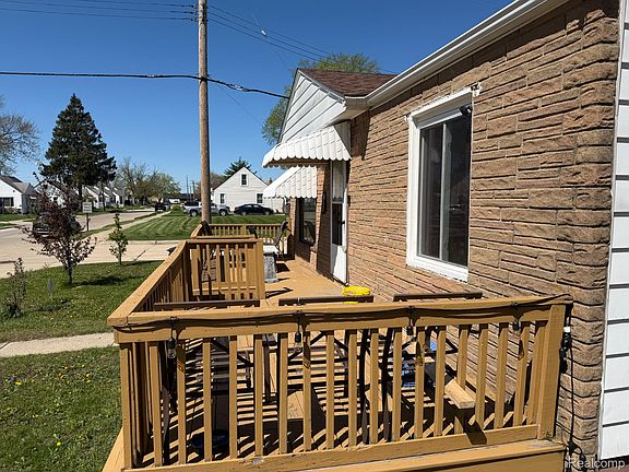 3rd image of 7003 Lozier Ave