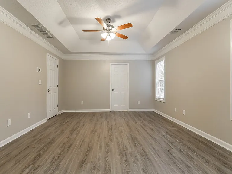 963 Laurel Green Ln — Photo 8