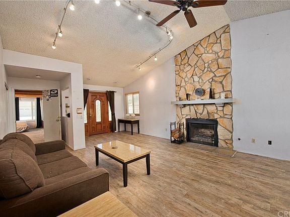 4th image of 31346 Cherry Dr